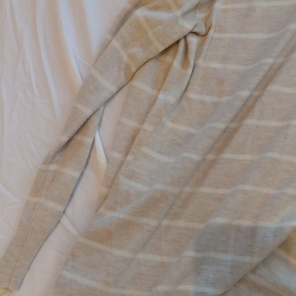 Cute Banana Republic sweater, perfect condition S - Picture 5 of 6